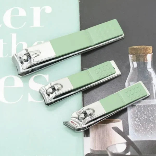 💅 16-in-1 Nail Kit ✨ – Manicure & Pedicure Grooming Set 🧴✂️