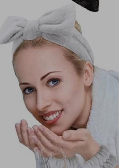 💖 3-Piece Kiss Lovely Wrist Strap Set ✨ – Face Wash Headband & Wristbands (Soft Fabric) 🧖‍♀️