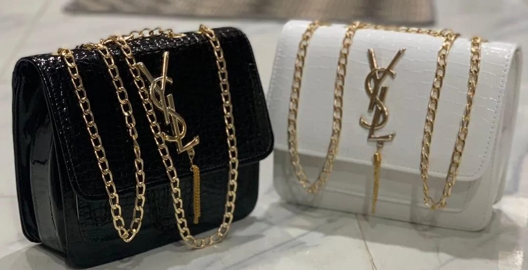 👜 Stylish Girl's Crossbody Bag – Everyday Fashion Essential | Black, White & Golden
