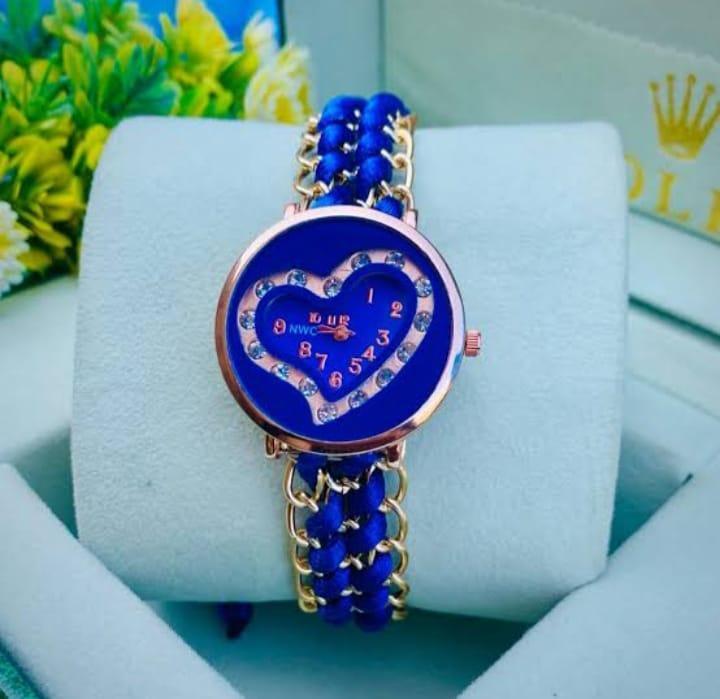 ⌚ Women’s Bracelet Watch – Elegant Blue ✨💙