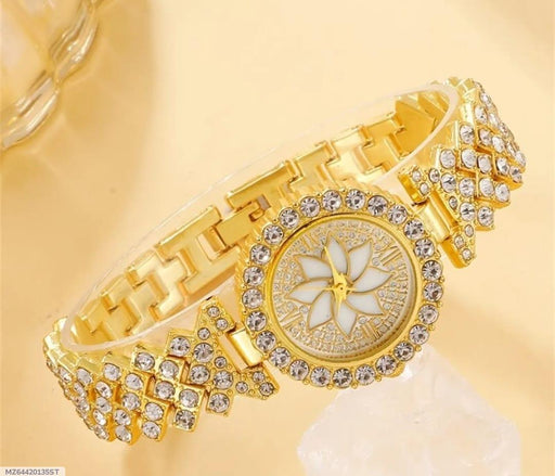 ⌚ Women’s Fancy Bracelet Analog Watch – Golden ✨💛