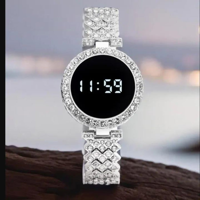 ⌚ Women’s Battery Operated, Water Resistant Quartz Watch – 1 Pc ✨💎