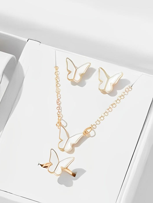 🦋 Butterfly Jewelry Set ✨ – Pack of 4 (Necklace, Earrings, Ring & Pendant) 💖