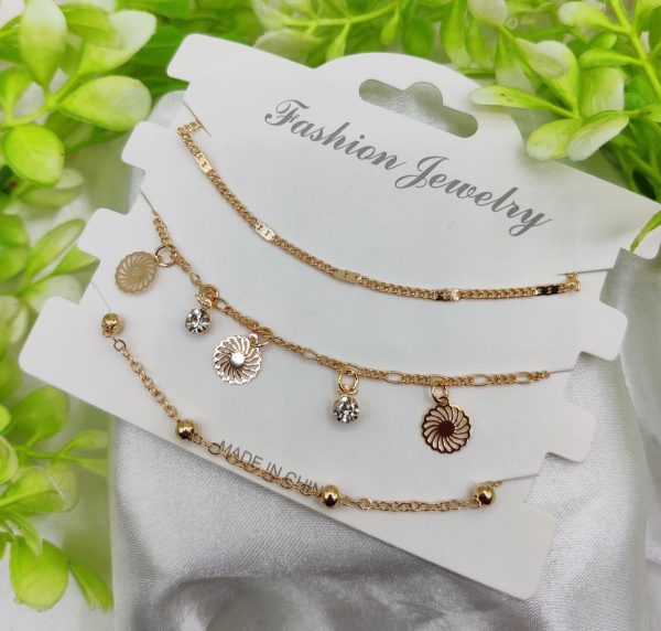 💖 Imported Triple-layered Adjustable Bracelet Set ✨ – Elegant Fashion Jewelry for Girls & Women 🎀